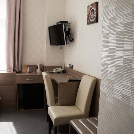 Hotel Elegant Kiev Exterior foto