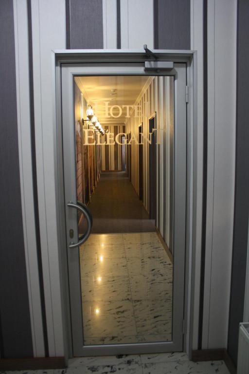 Hotel Elegant Kiev Exterior foto