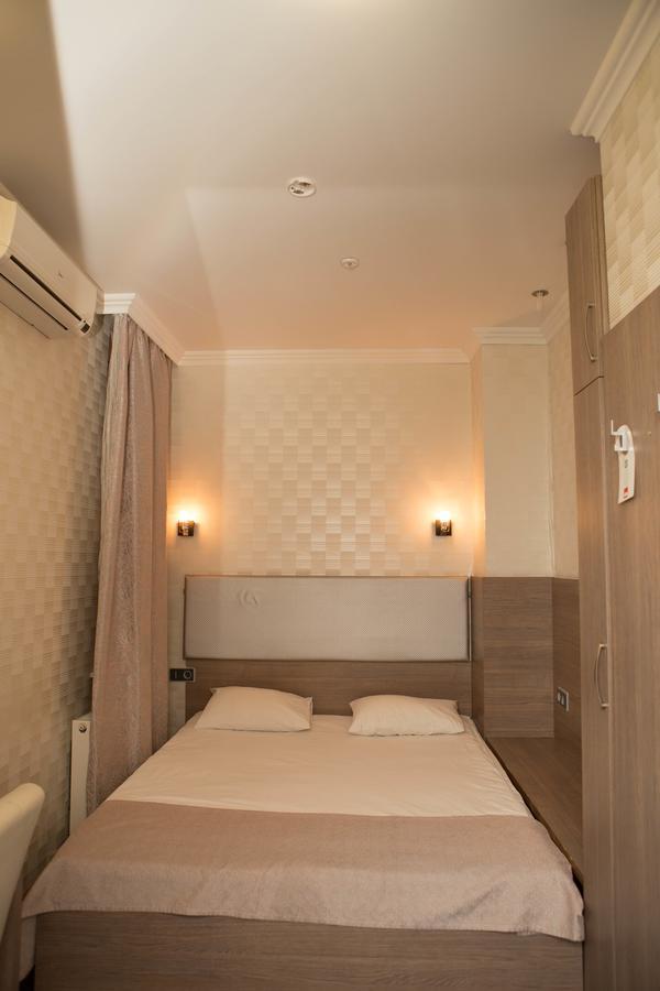Hotel Elegant Kiev Exterior foto