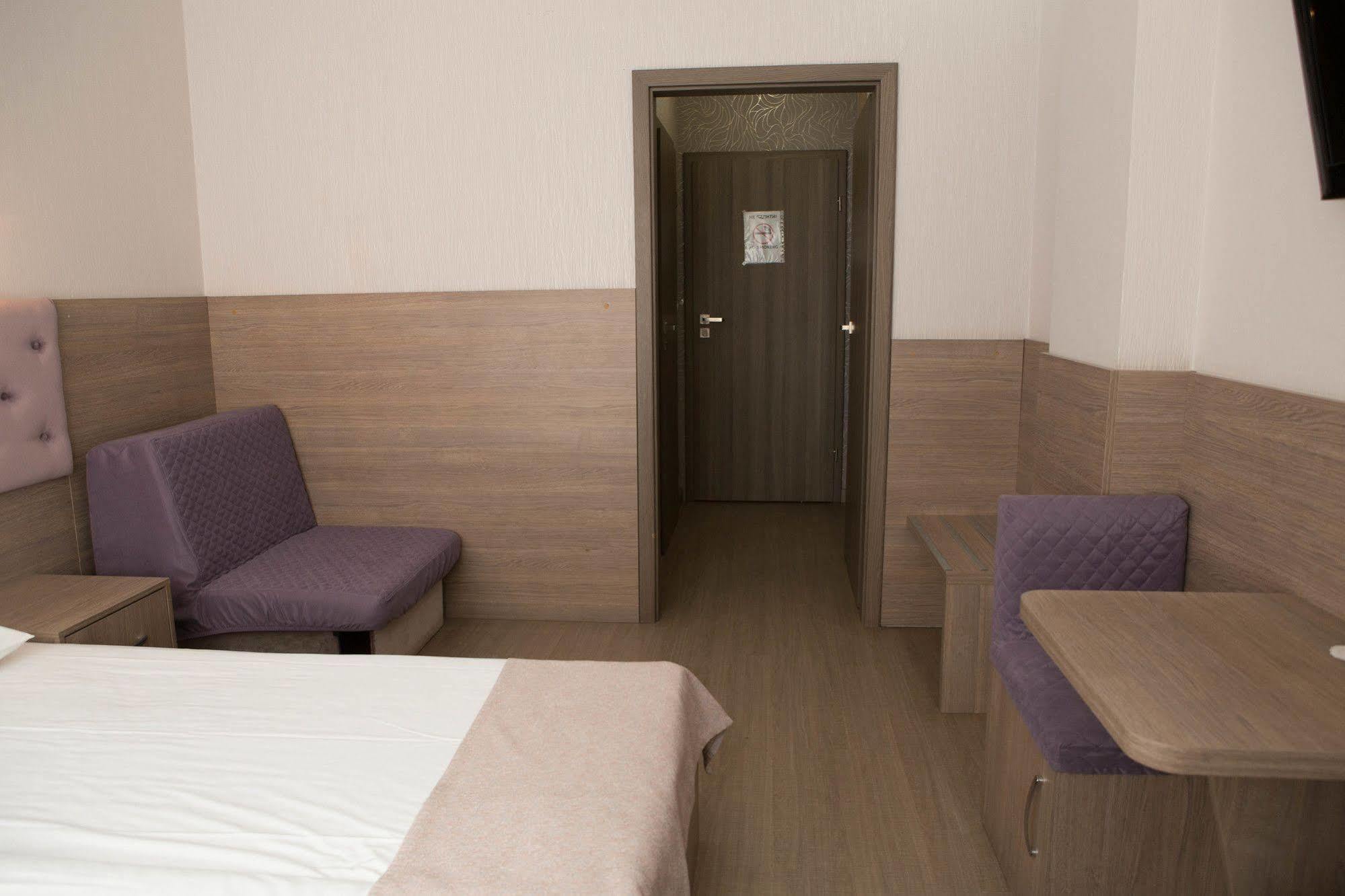 Hotel Elegant Kiev Exterior foto